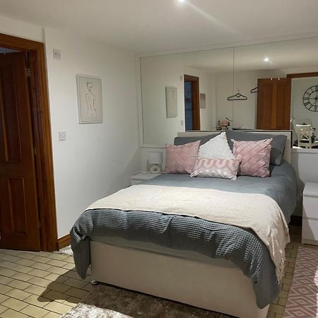 The Old Bakery Apartamento South Cerney Exterior foto